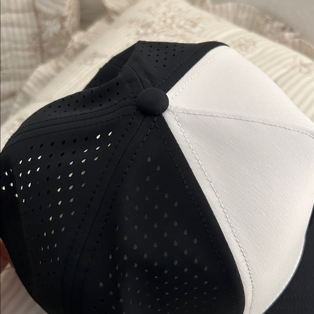 Melin Odyssey Hydro Black White Cap - Picture 5 of 8